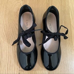 Capezio size 1M Jr. Tyette tap shoes.